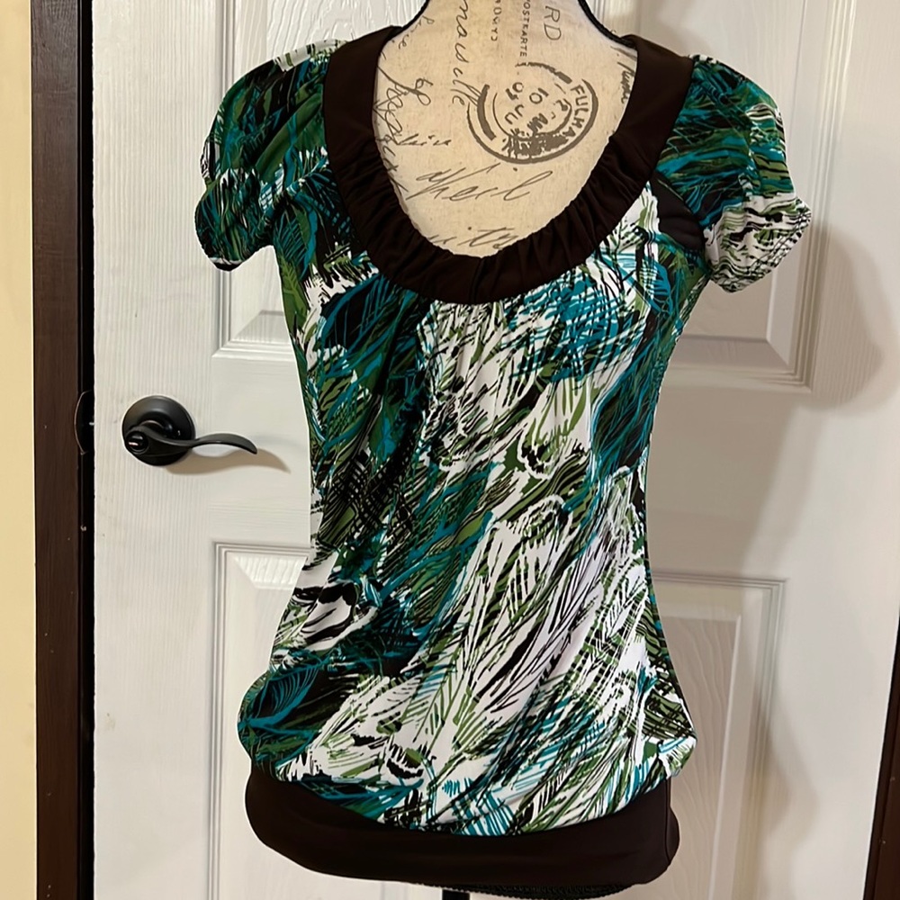 Maurices top